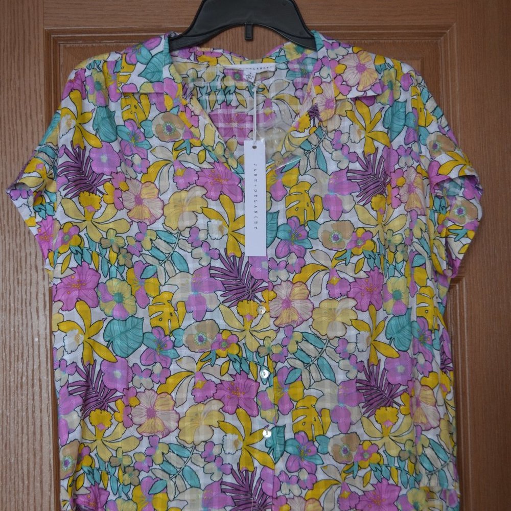 $5 for $10* NWT Jane + Delancey Floral Button-Down Top Size S